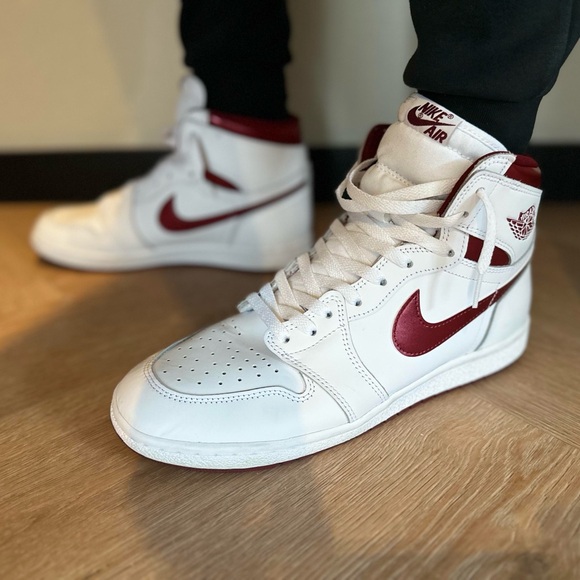 Air Jordan 1 Retro High ‘85 | Metallic Red/Burgundy | 10.5 DS - Picture 4 of 4